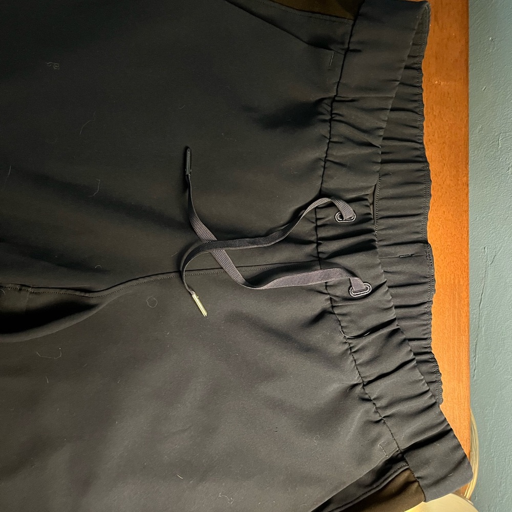 Lululemon drawstring pants size 10